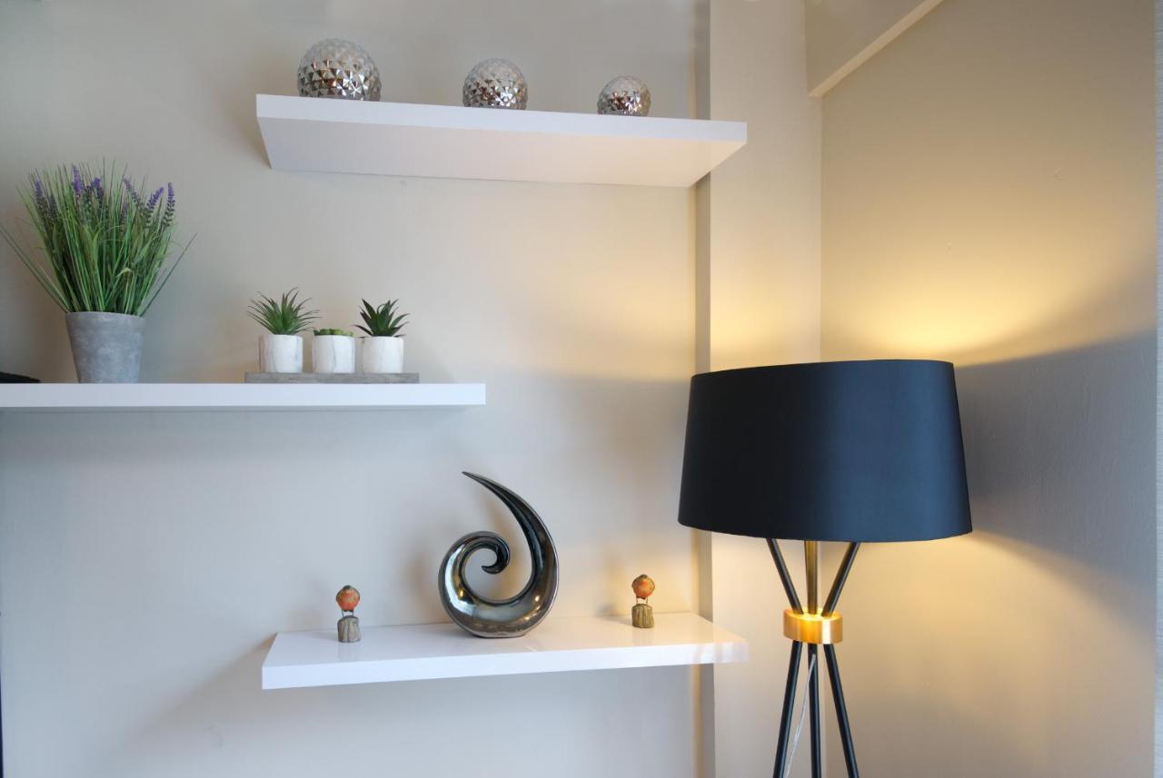 Gorgeous Manchester Home With Garden & Parking エクステリア 写真