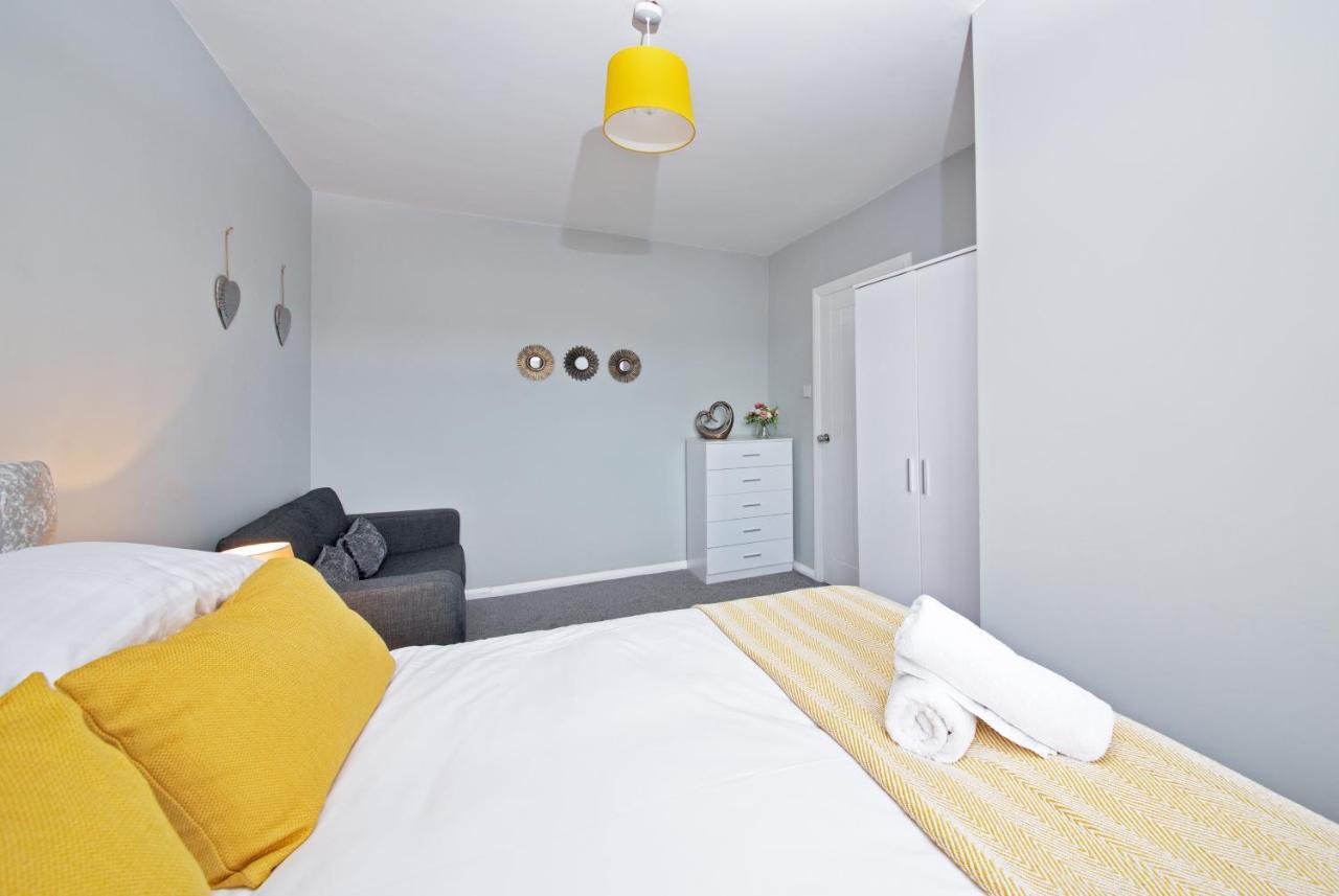 Gorgeous Manchester Home With Garden & Parking エクステリア 写真